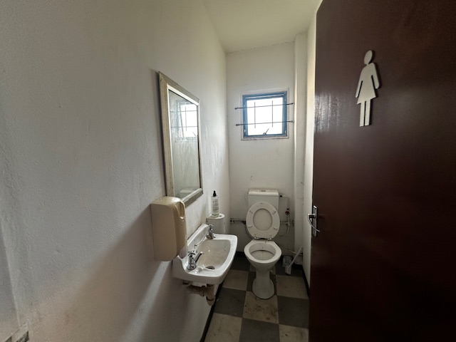 To Let Commercial Property for Rent in Maitland Western Cape